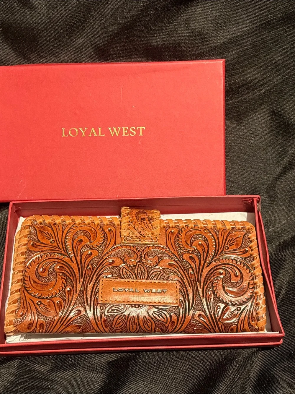 Hand-Tooled Leather Card & Key Holder in Brown